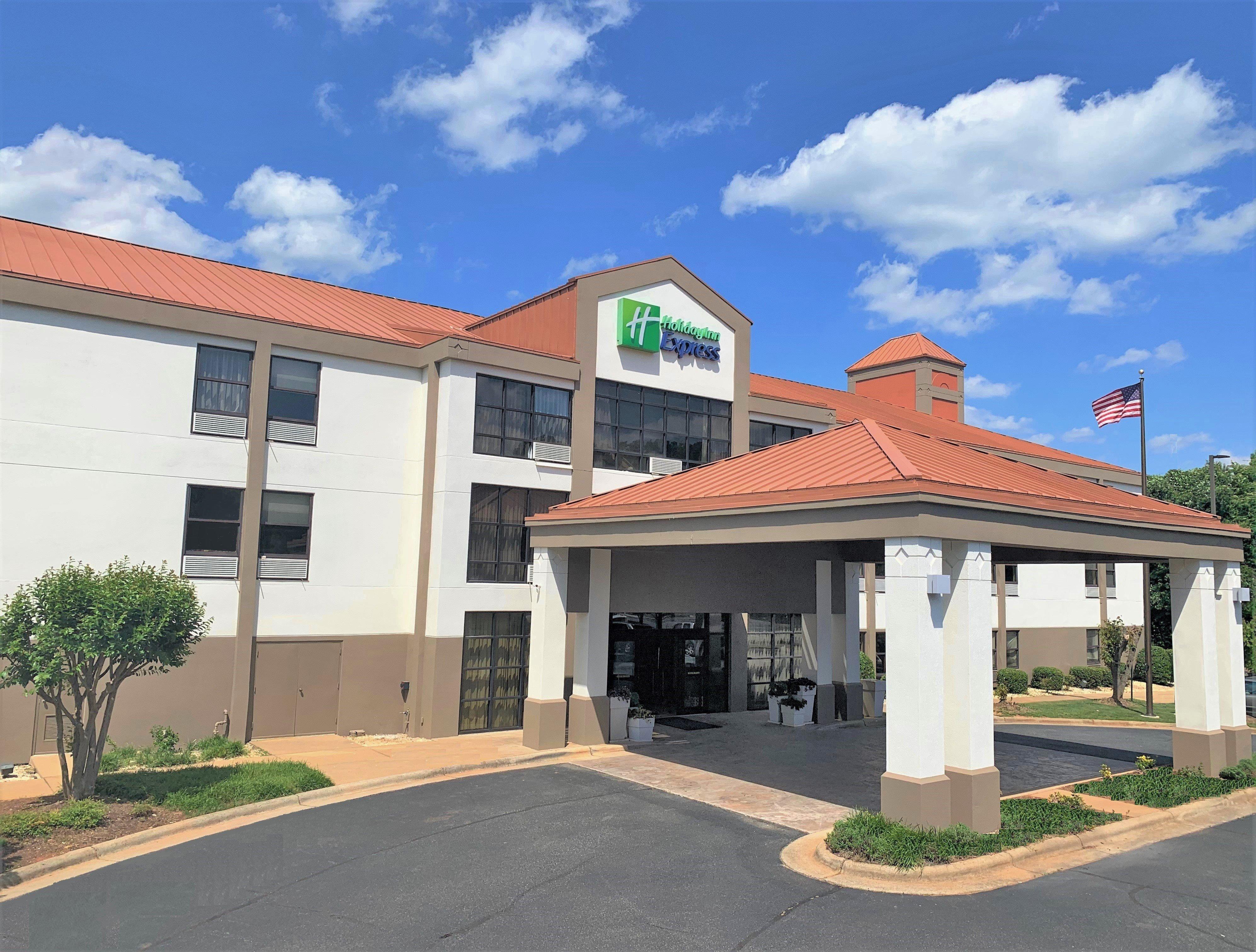 Holiday Inn Express Hillsborough-Durham Area By Ihg Экстерьер фото