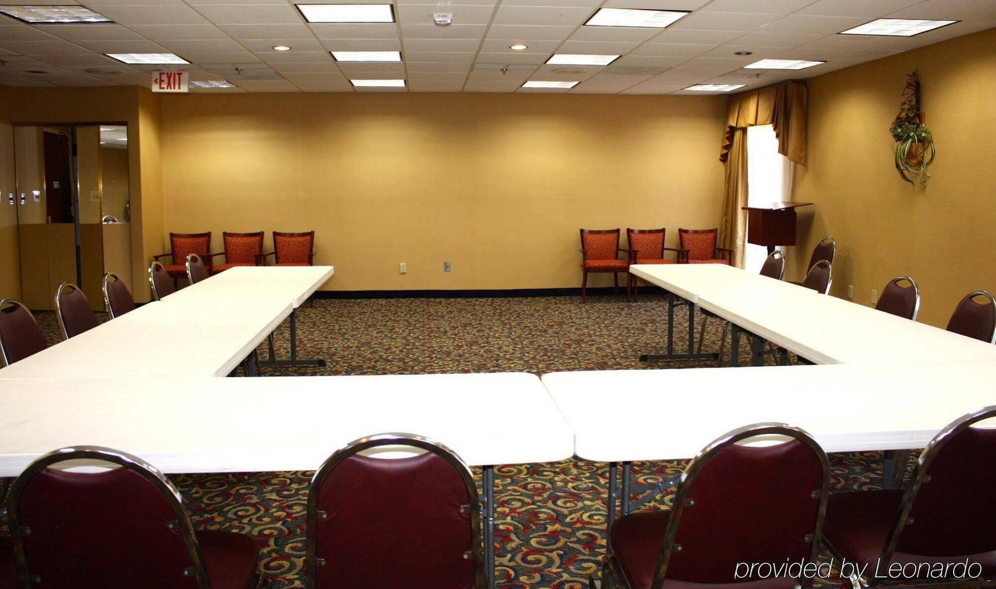 Holiday Inn Express Hillsborough-Durham Area By Ihg Экстерьер фото